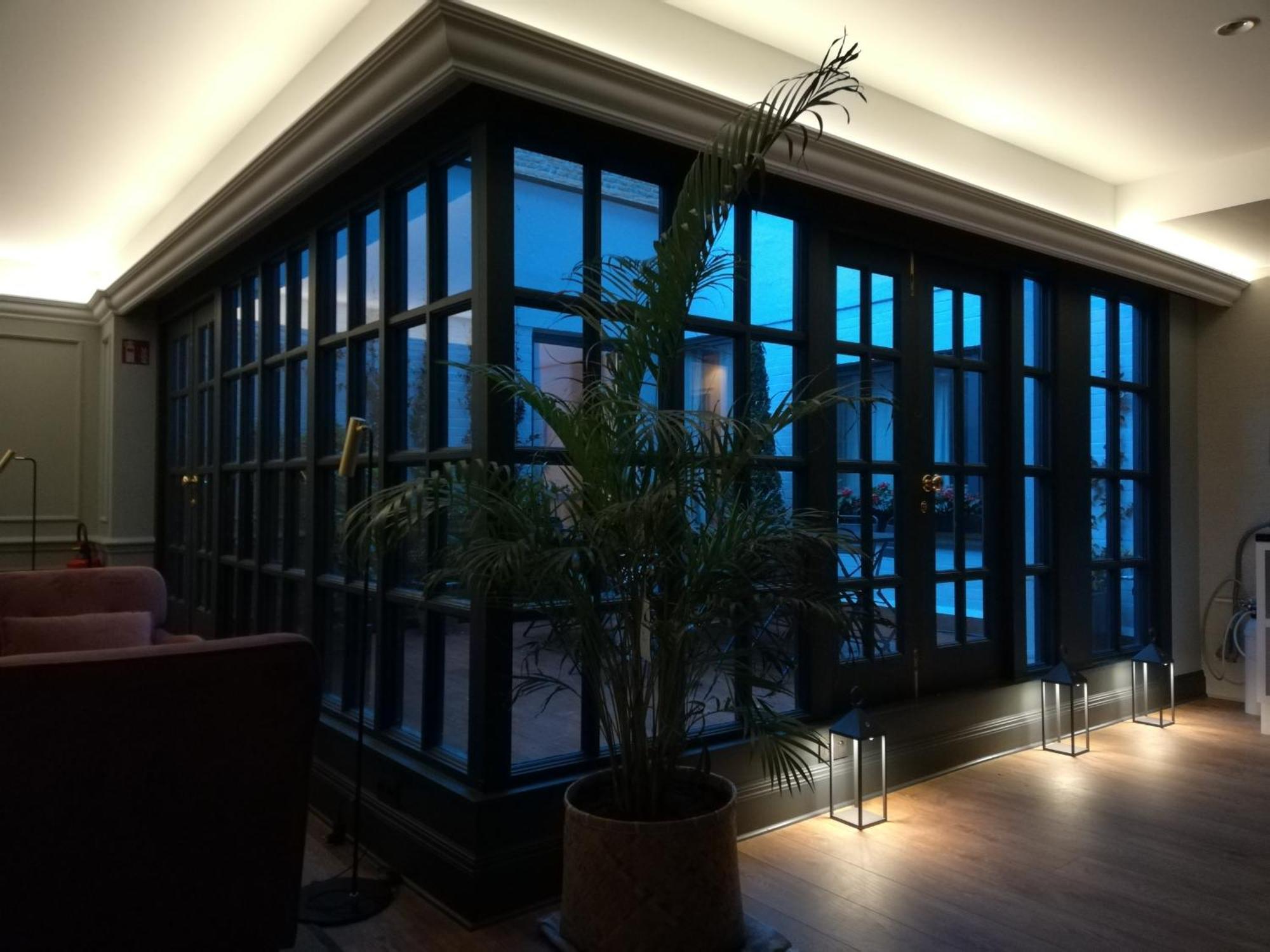 Hotel Avenue Louise Brussels Trademark Collection By Wyndham Bagian luar foto